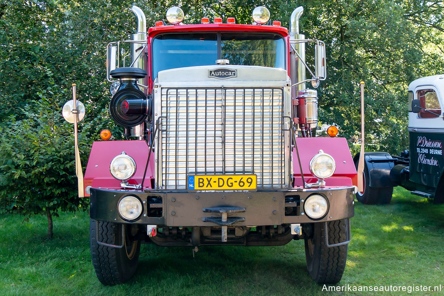 Vrachtwagens Autocar DC Series uit 1979